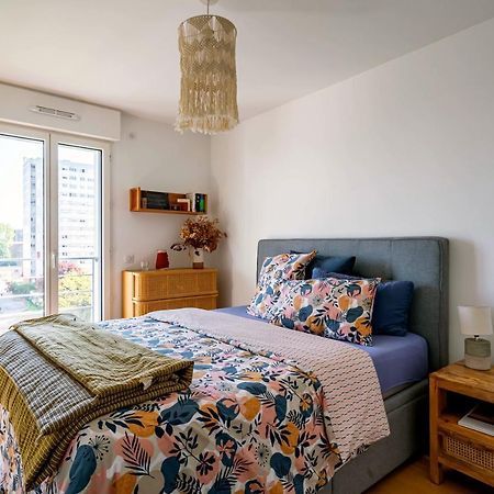Stunning Apartment With Balcony To Visit Paris 르발루아페레 외부 사진