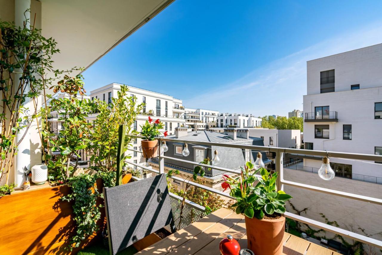 Stunning Apartment With Balcony To Visit Paris 르발루아페레 외부 사진